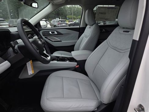 New 2026 Ford Explorer Platinum w/ LUX Leather Package AWD/4WD image 10