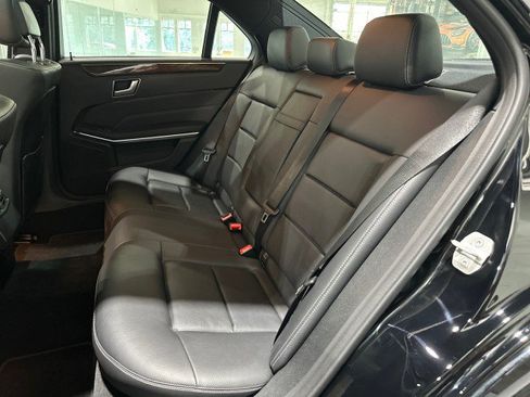 Used 2014 Mercedes-Benz E 350 Sedan image 46