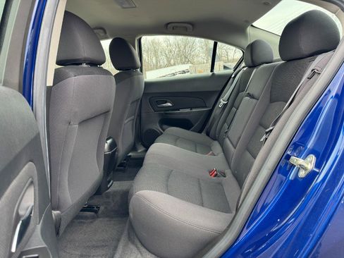 Used 2013 Chevrolet Cruze LT image 16
