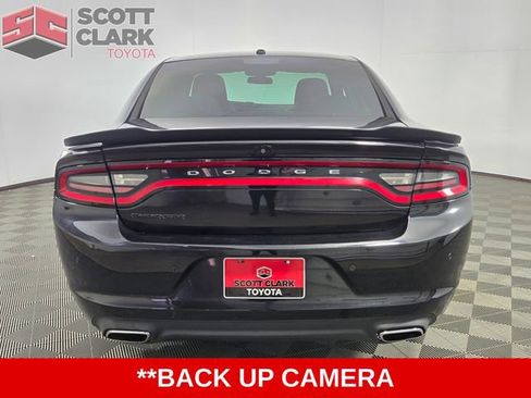 Used 2018 Dodge Charger SXT w/ Blacktop Package image 6