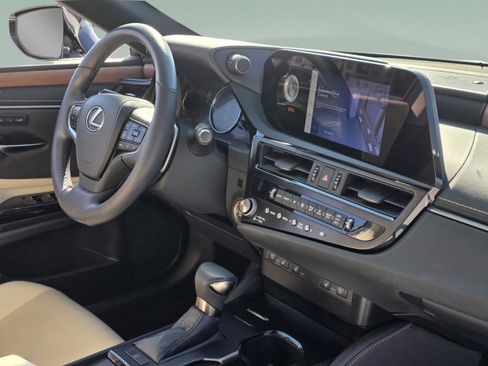 Certified 2024 Lexus ES 350 w/ Premium Package image 26