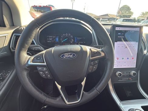Used 2022 Ford Edge SEL w/ Convenience Package AWD/4WD image 11
