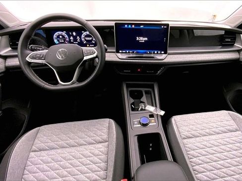 New 2026 Volkswagen Tiguan S image 6