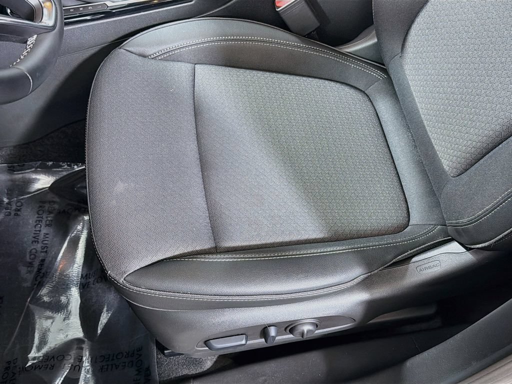 Used 2026 Buick Encore GX Preferred w/ Comfort Package FWD image 19