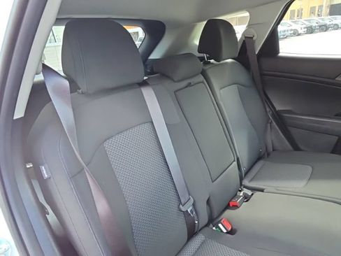 Used 2025 Kia Sportage LX AWD/4WD image 17
