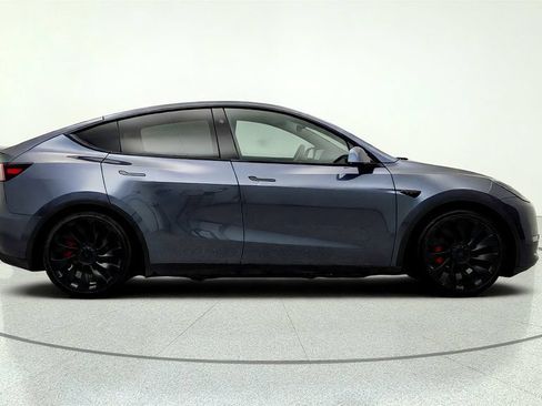 Used 2023 Tesla Model Y Long Range AWD/4WD image 4