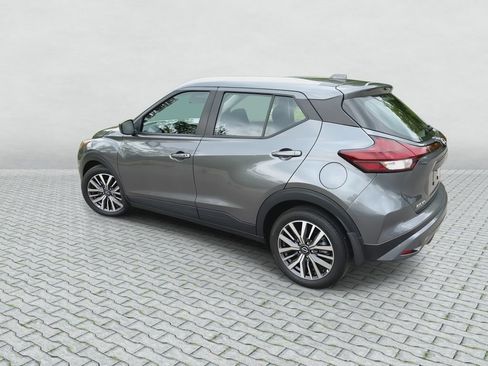 Used 2023 Nissan Kicks SV FWD image 6