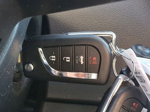 Used 2024 Toyota Corolla LE image 12