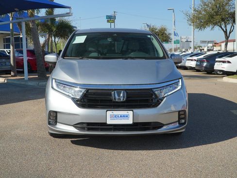 Used 2023 Honda Odyssey EX-L image 2