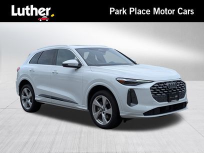 Certified 2025 Audi Q5 Premium w/ Premium Plus