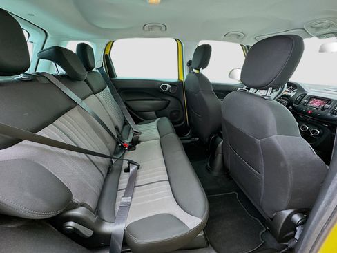 Used 2015 FIAT 500L Trekking FWD image 16