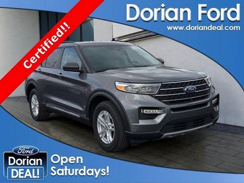 Certified 2023 Ford Explorer XLT w/ Equipment Group 202A AWD/4WD image 1