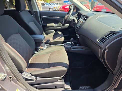 Used 2017 Mitsubishi Outlander Sport SE FWD image 15