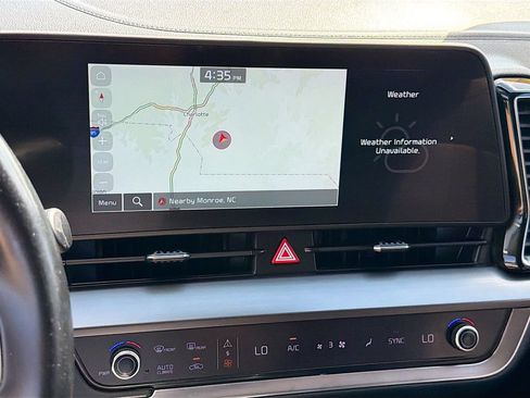 Used 2023 Kia Sportage EX FWD image 11
