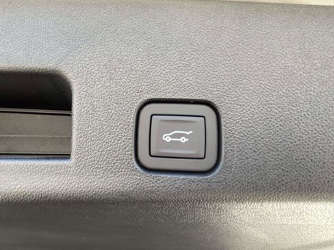 New 2026 Chevrolet Traverse Z71 w/ Enhanced Driving Package image 17