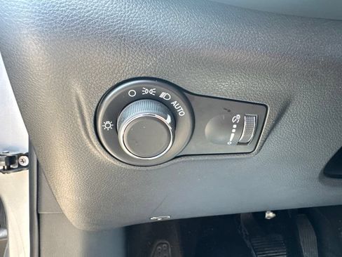 Used 2024 Jeep Compass Sport AWD/4WD image 14