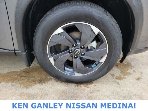 Certified 2026 Nissan Rogue SV AWD/4WD image 22