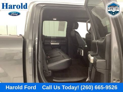 Used 2018 Ford F150 Lariat w/ Equipment Group 502A Luxury AWD/4WD image 8
