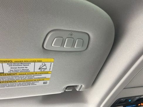 Used 2025 Ford Expedition Active image 24