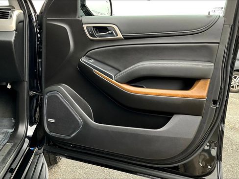 Used 2020 GMC Yukon Denali w/ Open Road Package image 22