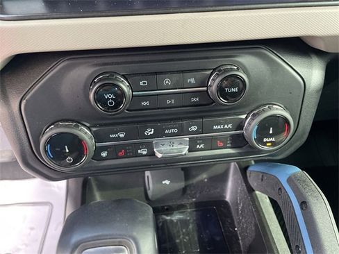 Used 2022 Ford Bronco Wildtrak image 21