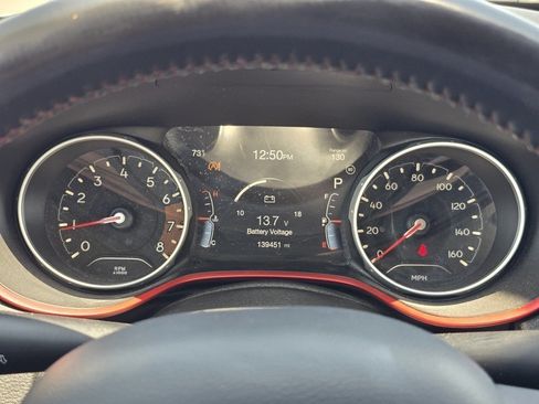 Used 2019 Jeep Compass Trailhawk AWD/4WD image 12
