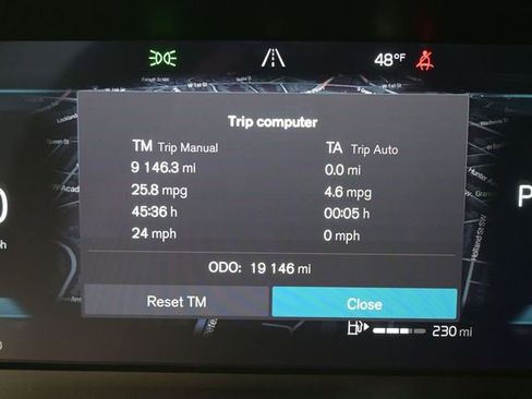 Used 2023 Volvo XC40 B4 Plus w/ Protection Package Premier image 26