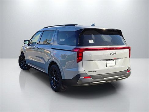 New 2026 Kia Carnival SX image 7