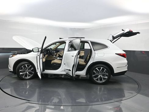 Used 2023 Acura MDX w/ Technology Package FWD image 43