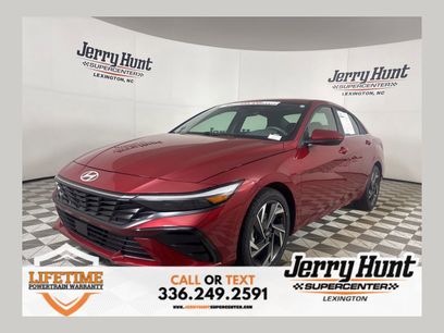 Used 2024 Hyundai Elantra SEL w/ Convenience Package