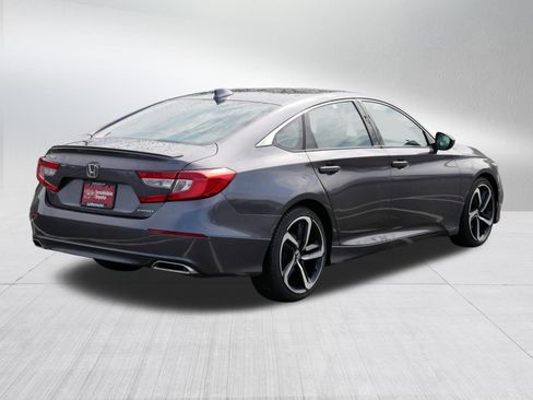 Used 2018 Honda Accord Sport image 7