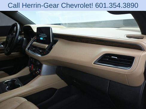 Used 2023 Chevrolet Tahoe Premier AWD/4WD image 24