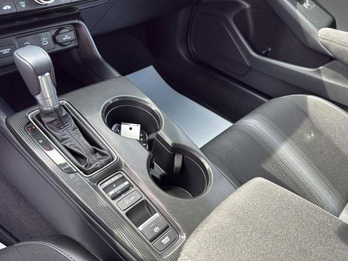 Used 2025 Honda Civic Sport image 25