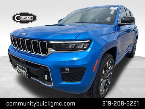 Used 2023 Jeep Grand Cherokee Overland AWD/4WD image 1