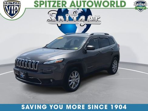 Used 2017 Jeep Cherokee Limited AWD/4WD image 4
