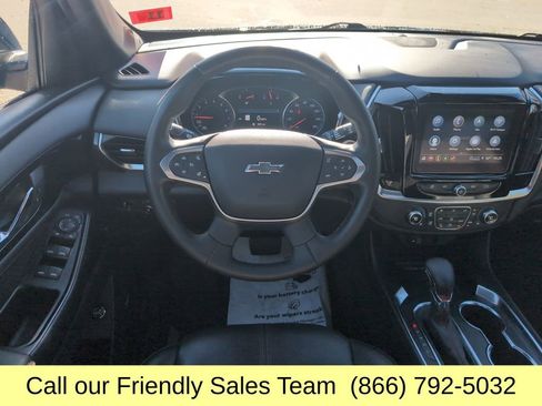 Used 2023 Chevrolet Traverse RS image 14