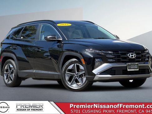 Used 2025 Hyundai Tucson SEL FWD image 1