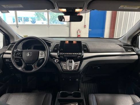 Certified 2023 Honda Odyssey Touring image 18