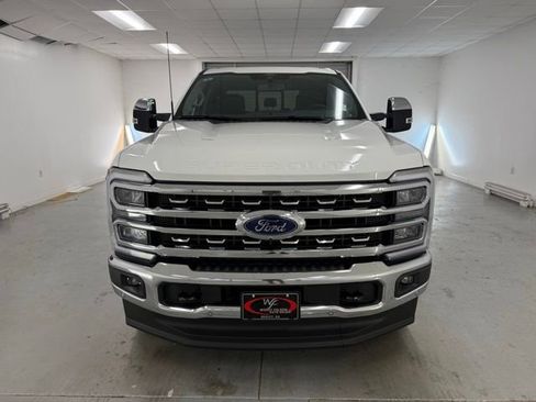 New 2026 Ford F250 Lariat w/ Lariat Premium Package image 2