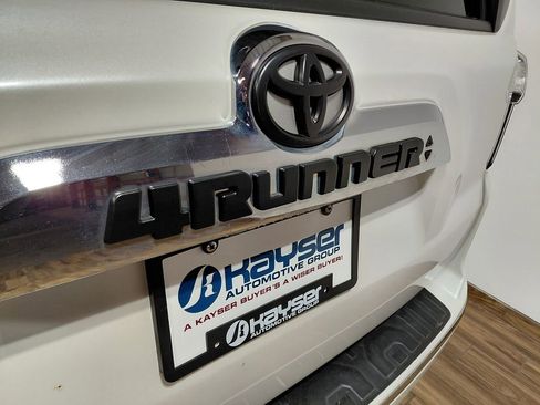 Used 2016 Toyota 4Runner Limited AWD/4WD image 20