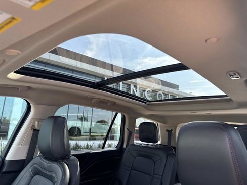 Certified 2024 Lincoln Aviator Reserve w/ Equipment Group 201A image 35