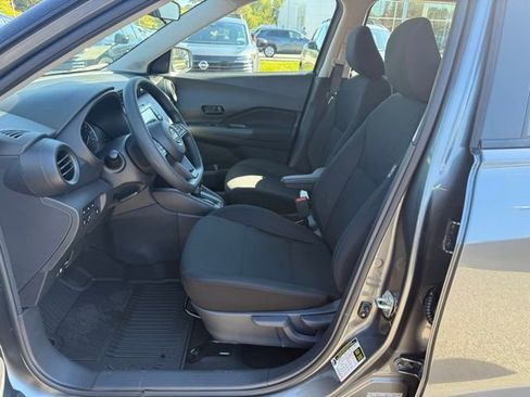 New 2025 Nissan Kicks Play S image 17