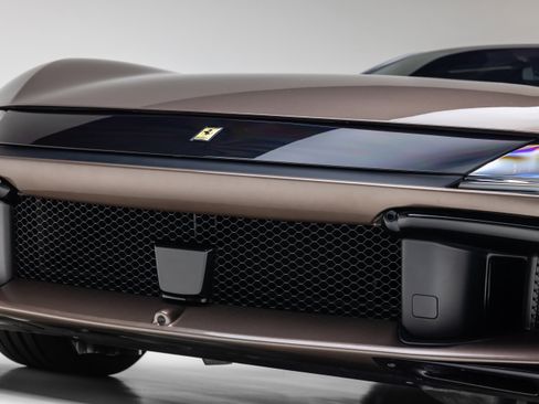 Certified 2025 Ferrari 12Cilindri image 38