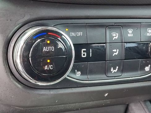 Used 2023 Chevrolet TrailBlazer RS w/ Convenience Package FWD image 20