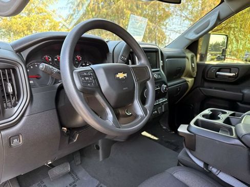 Used 2025 Chevrolet Silverado 2500 Custom w/ Custom Value Package AWD/4WD image 21