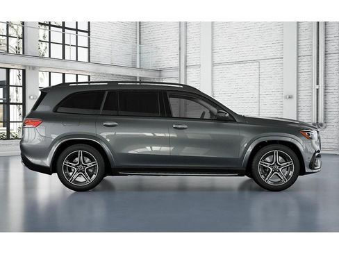 New 2026 Mercedes-Benz GLS 450 4MATIC image 16
