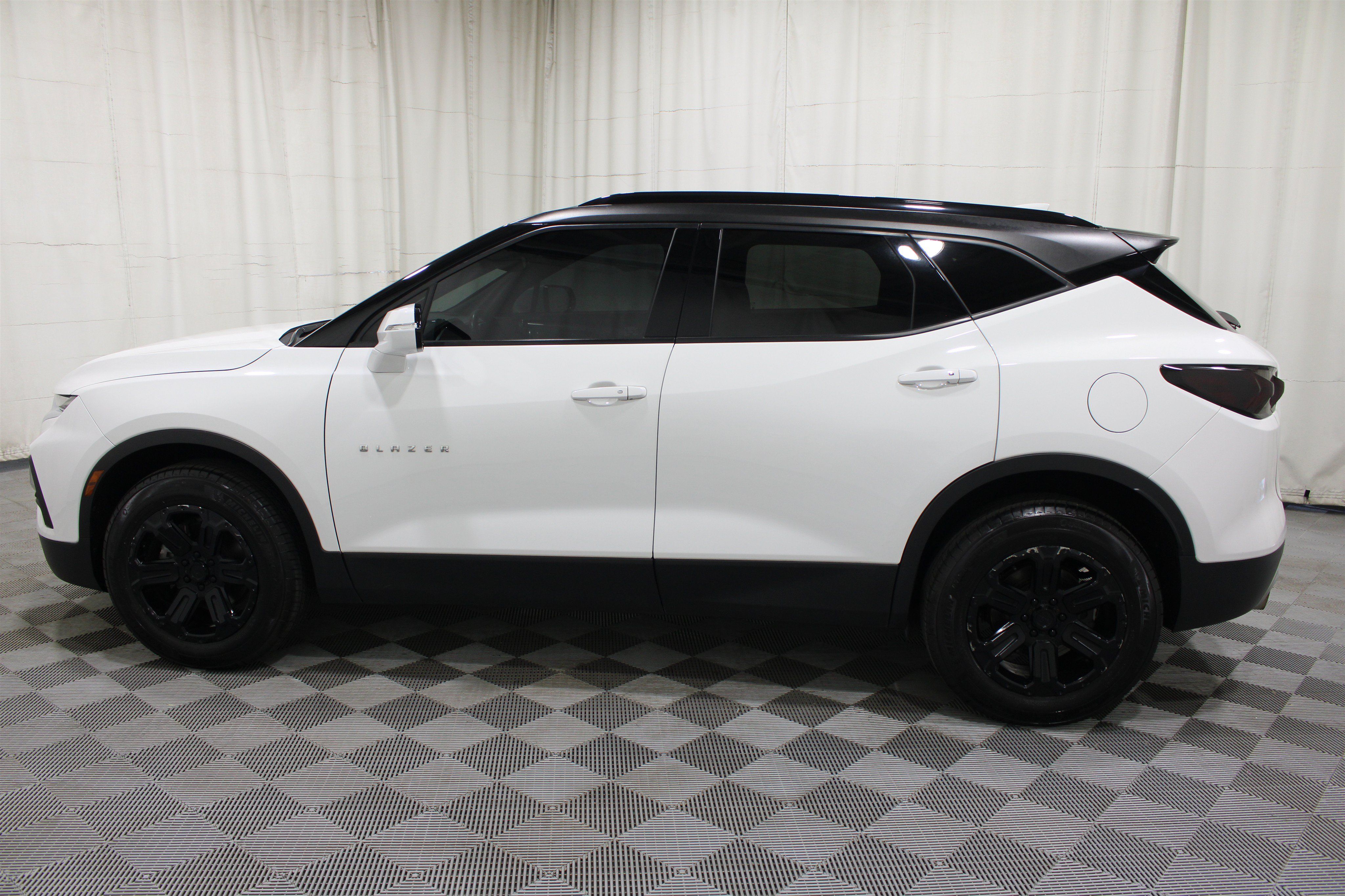 Used 2022 Chevrolet Blazer LT FWD image 33
