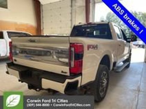 Used 2024 Ford F350 Limited w/ FX4 Off-Road Package AWD/4WD image 4