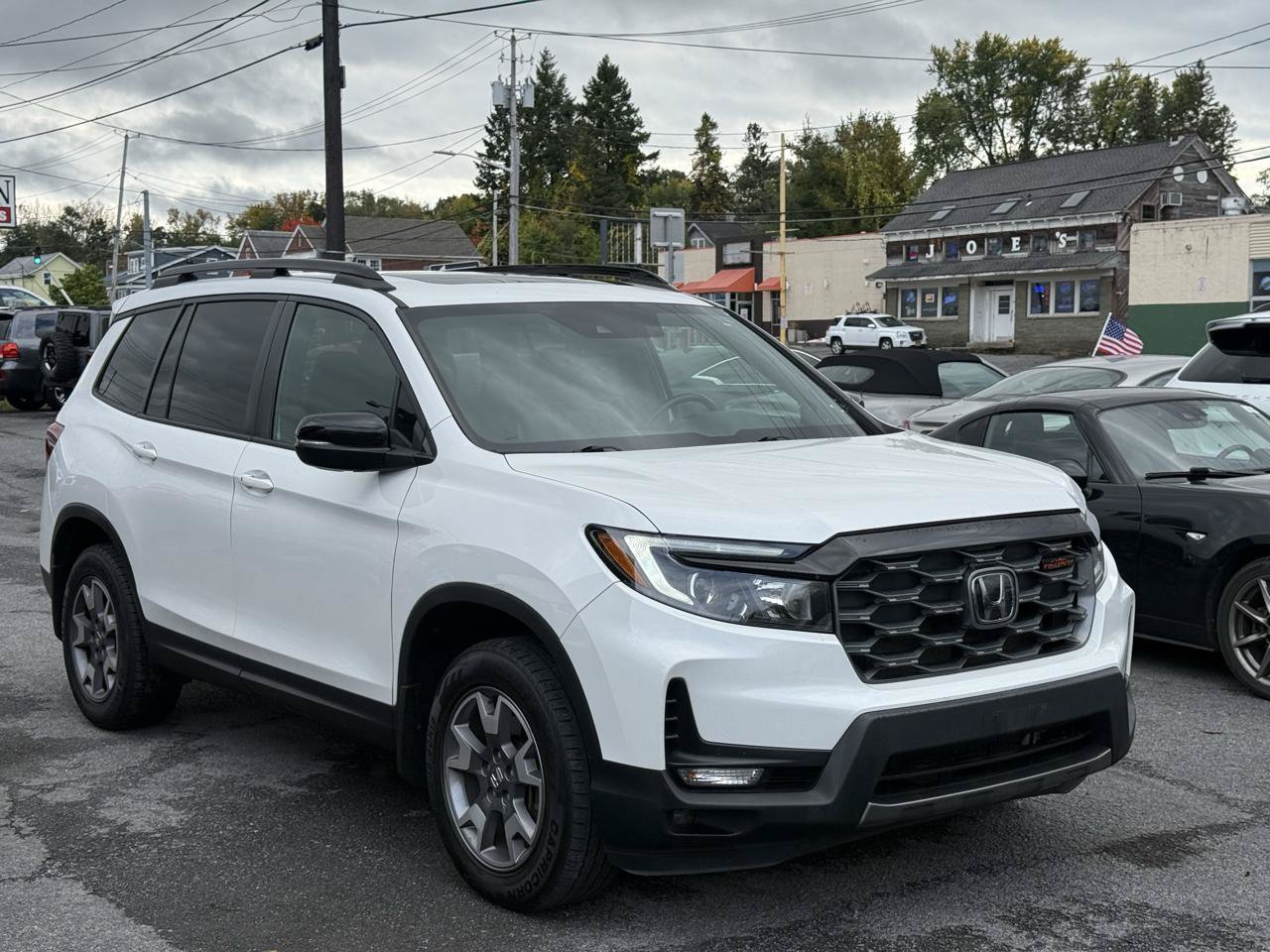 Used 2023 Honda Passport TrailSport image 3