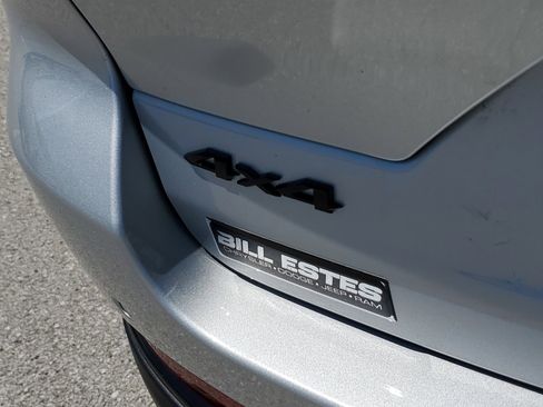 New 2025 Jeep Grand Cherokee Limited w/ Luxury Tech Group II image 8